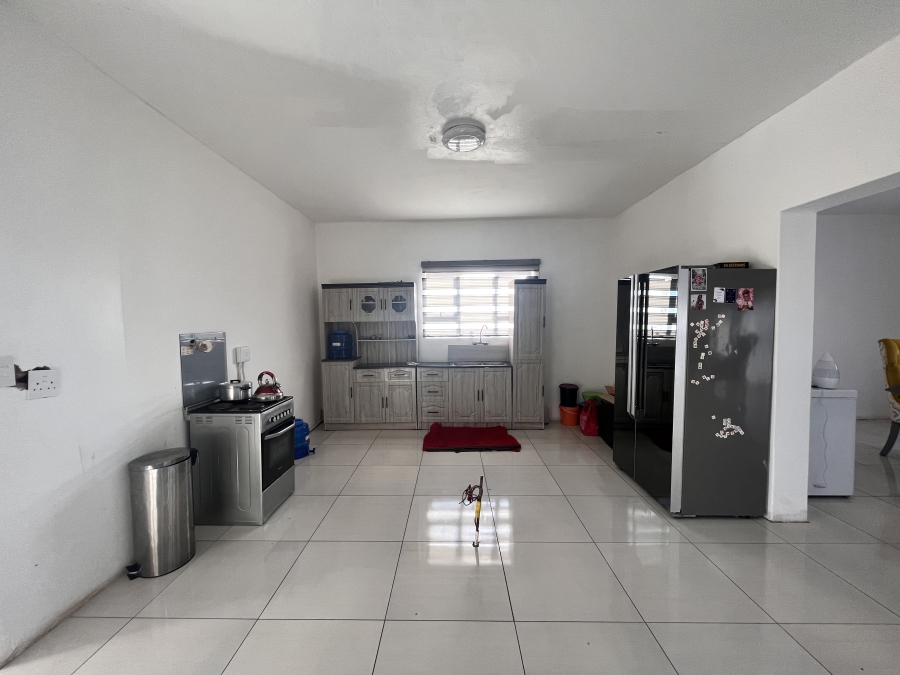 5 Bedroom Property for Sale in Wilkoppies North West